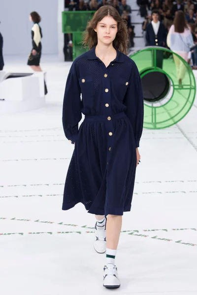 Look 38